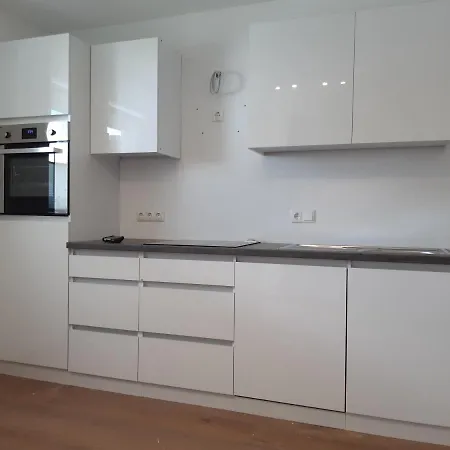 - Gwiggner Daniela Im Haus Bergfried * 涅德劳